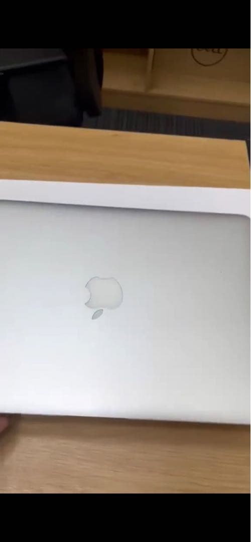 Macbook Air 2017年式 RAM:8G SSD:256G