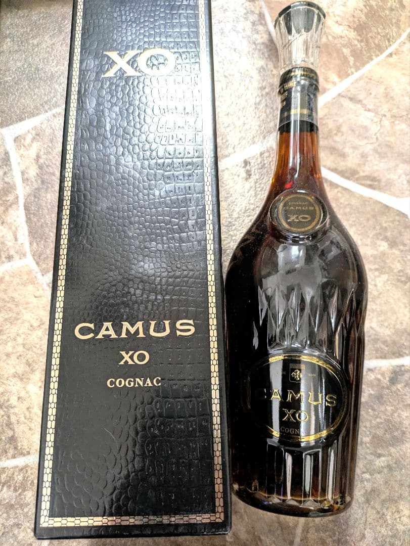 CAMUS XO COGNAC　ブランデー ロングネック700ml 40度　古酒
