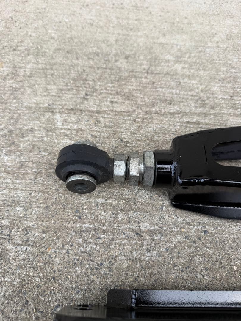 86 BRZ シルクロード　リアロアアーム