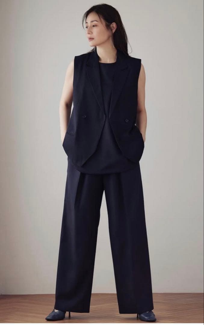 新品未使用　井川遥　ロワン　loin ネイビージレ