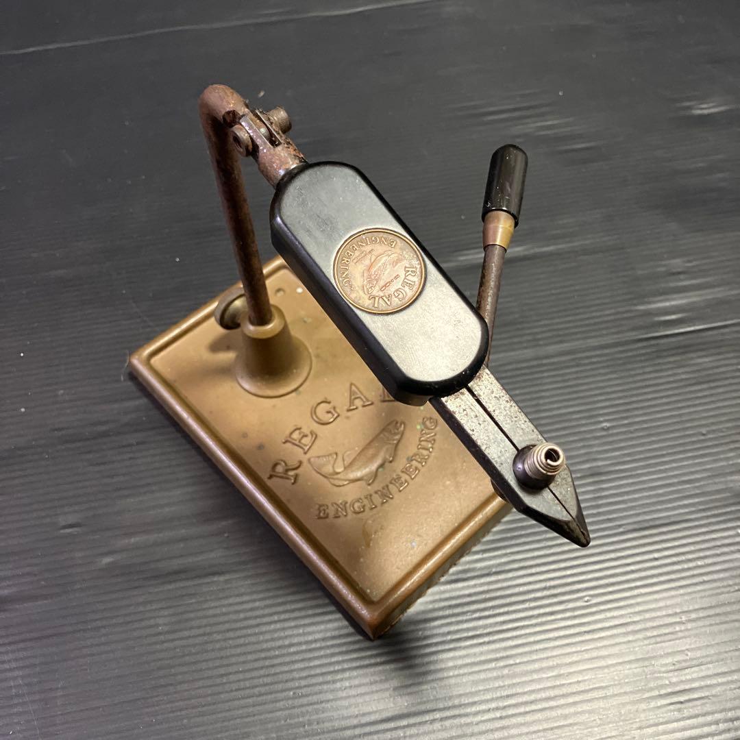 REGAL リーガル　ENGINEERING フライタイイング　バイス