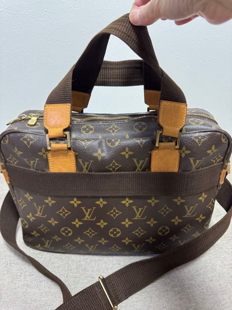 Louis Vuitton モノグラム ショルダーバッグ サック ボスホール