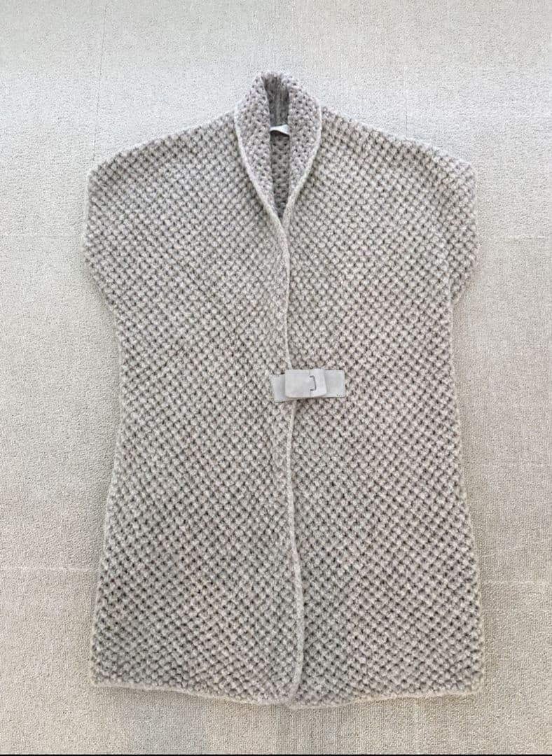 未使用　ファビアナフィリッピ　アルパカ軽くて暖かいニットジレ　グレージュ