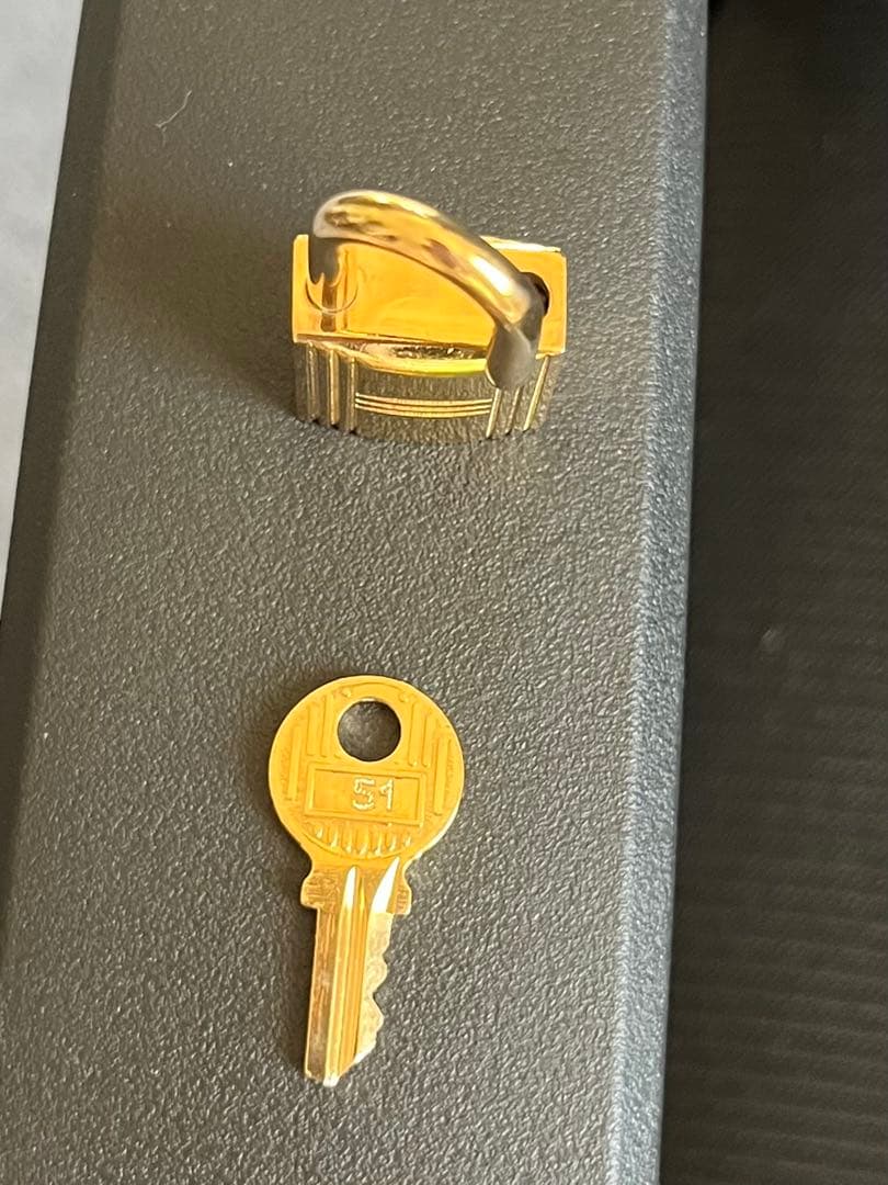 HERMES エルメス カデナ ゴールド 鍵付き パドロック　南京錠