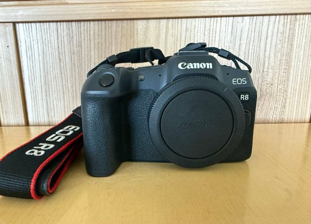 キヤノン CANON EOS R8 予備バッテリー付