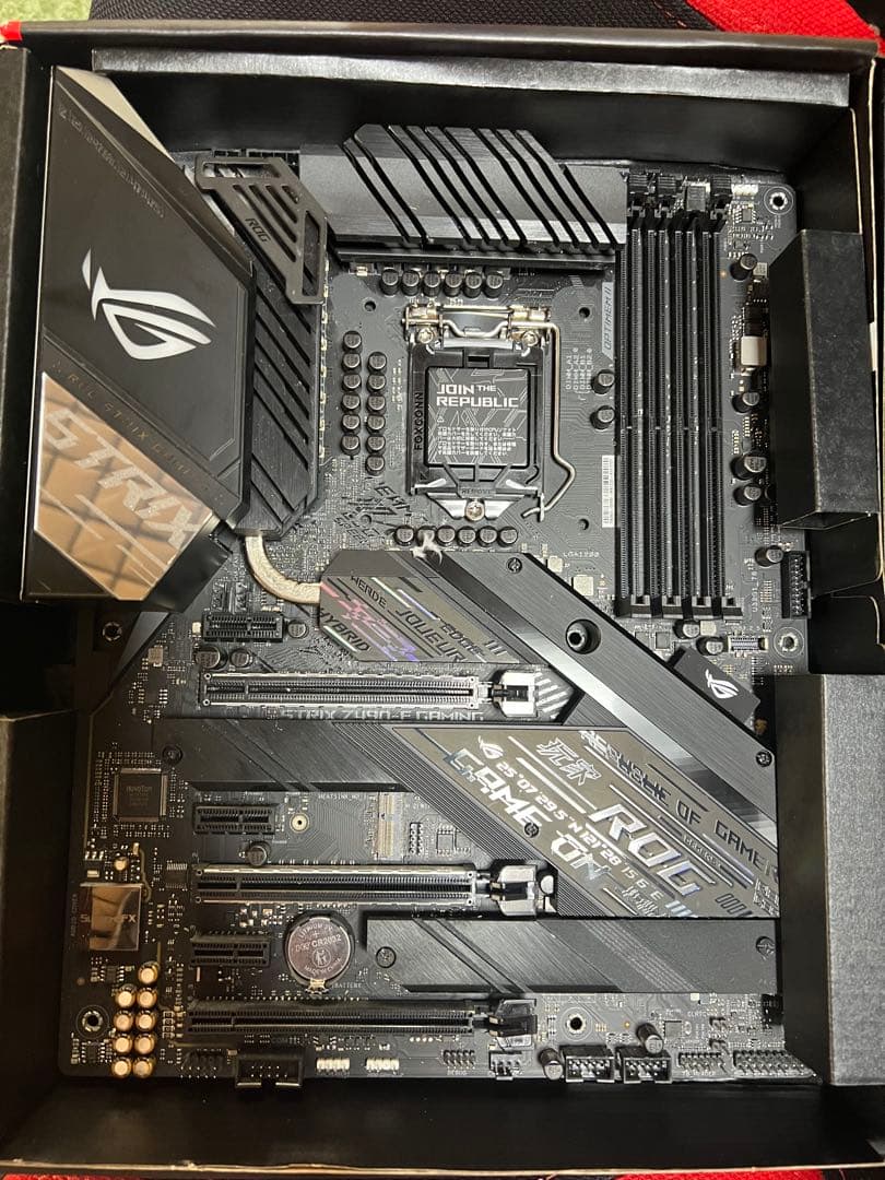ROG STRIX Z490-F GAMING マザーボード