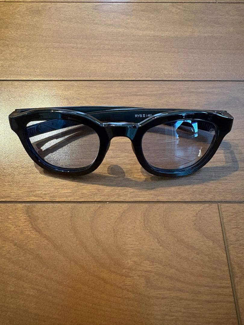 Eyevol RYS III ブラックサングラス 48-24-132