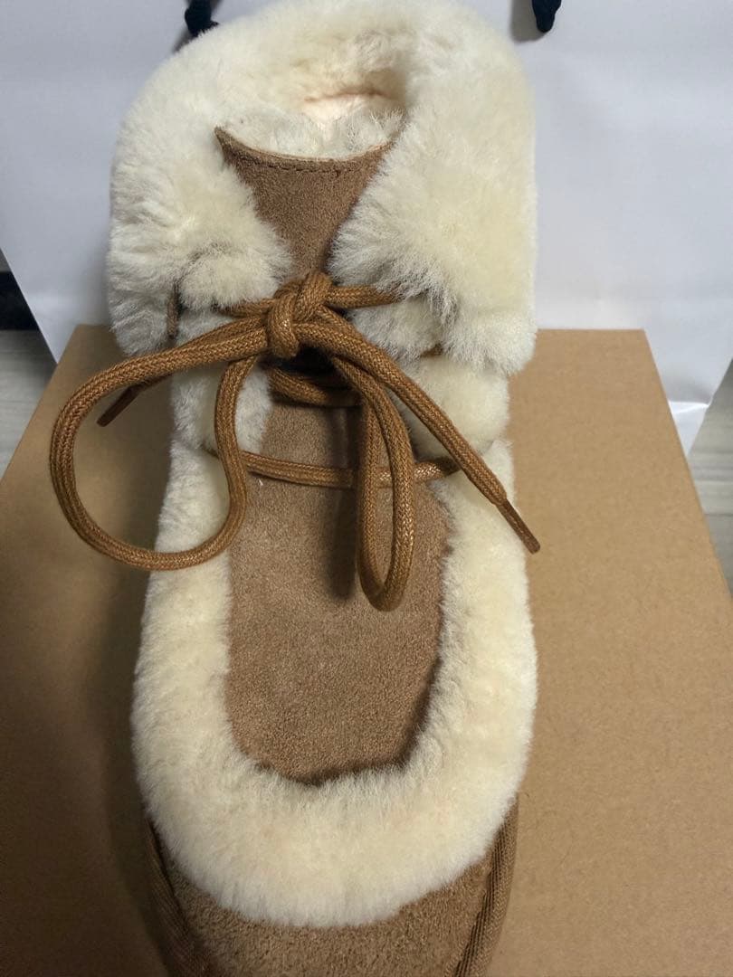 UGGエスミーレースアップ Esmee Lace Up 24cm