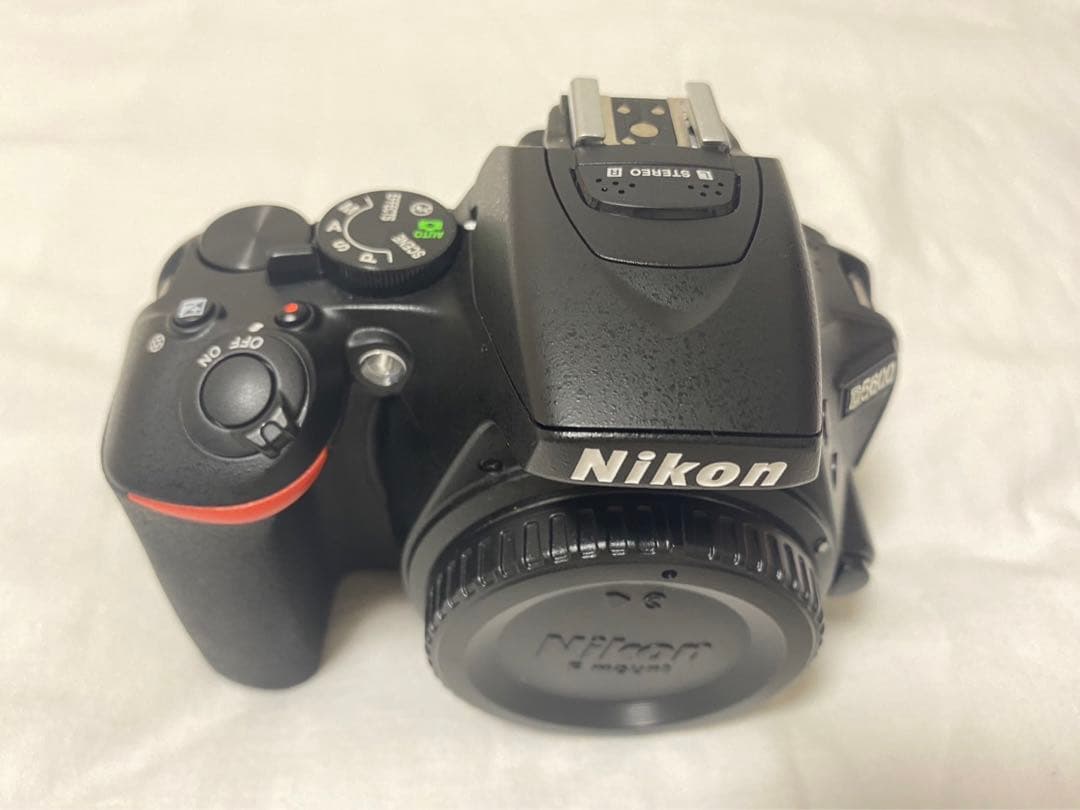 【超美品】Nikon D5600 ダブルズームキット ニコン カメラ 一眼レフ