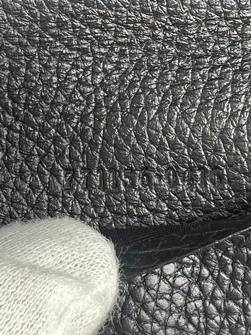 ✨極美品✨GUCCI グッチ　ロゴ　６連キーケース　キーリング　レザー　ブラック