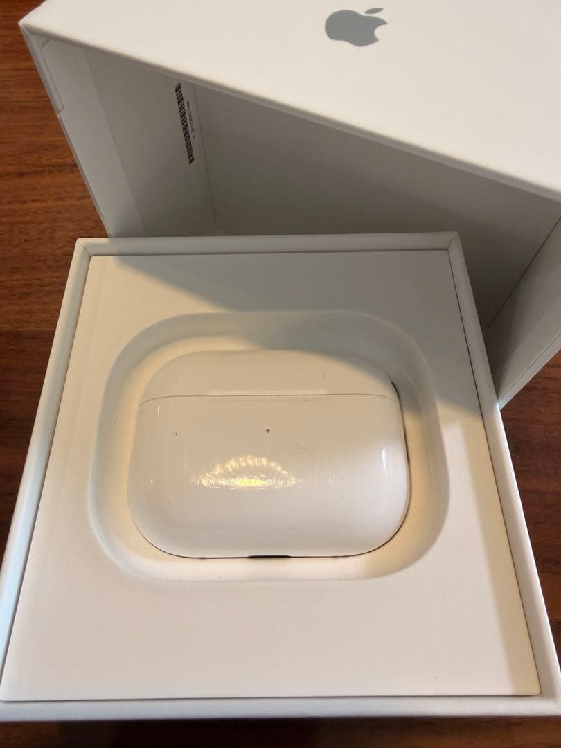 AirPods Pro 2 本体(Lightning版)ケース付き