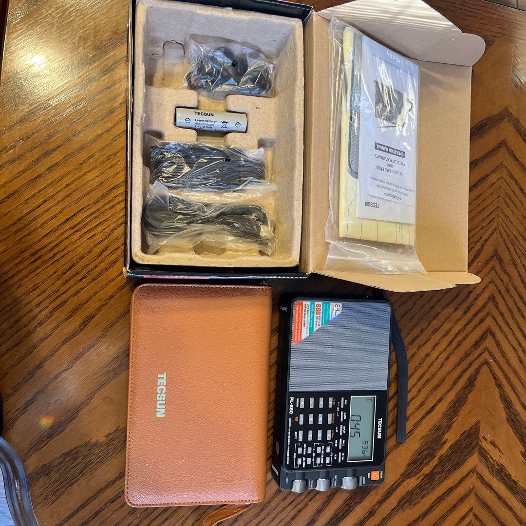 TECSUN高感度短波ラジオPL-880