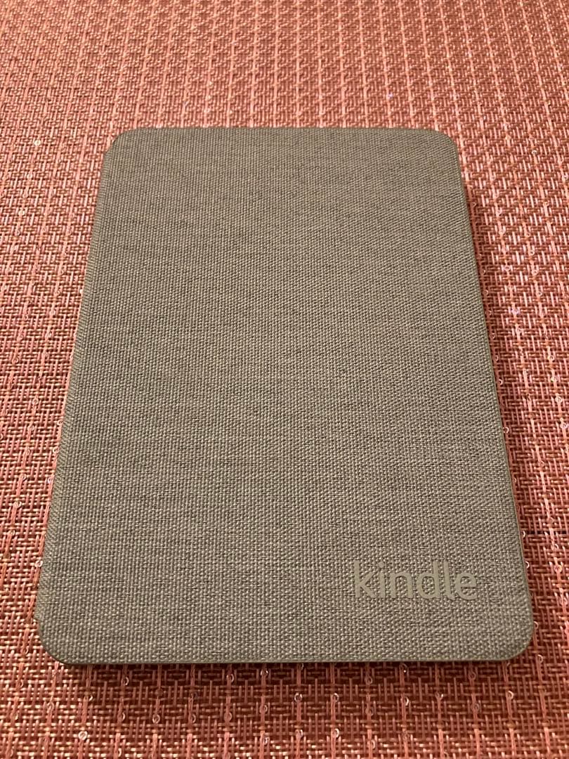 Kindle 無印ブラック　11世代2024 グリーンのケース付き