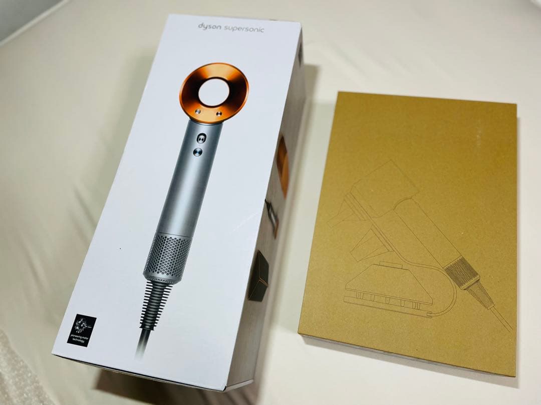 dyson supersonic ダイソン　スーパーソニック　ヘア　ドライヤー