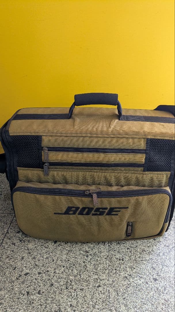 BOSE AWM CDラジカセ　カバー付