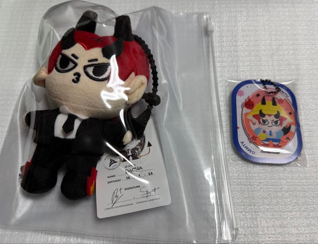 DOMIIA ドールキーチェーン　アクリルキーチェーン