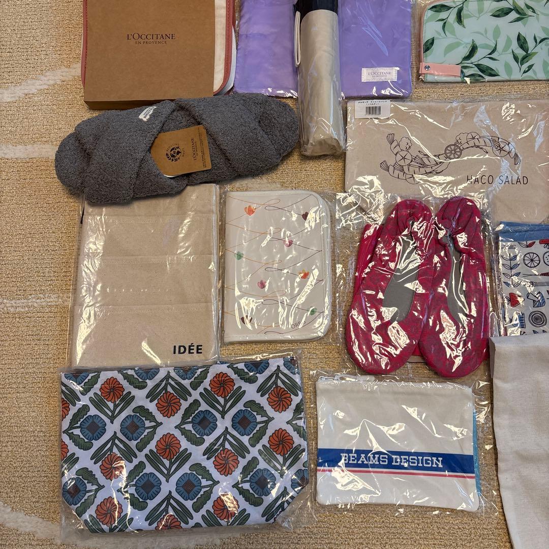 L'OCCITANE などタオル・ポーチ・トートバッグ、傘、などノベルティ31個