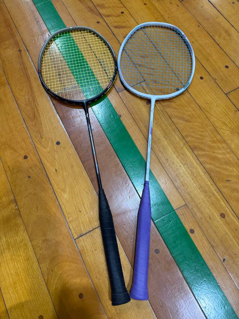 ミズノバドミントンラケット2本セット