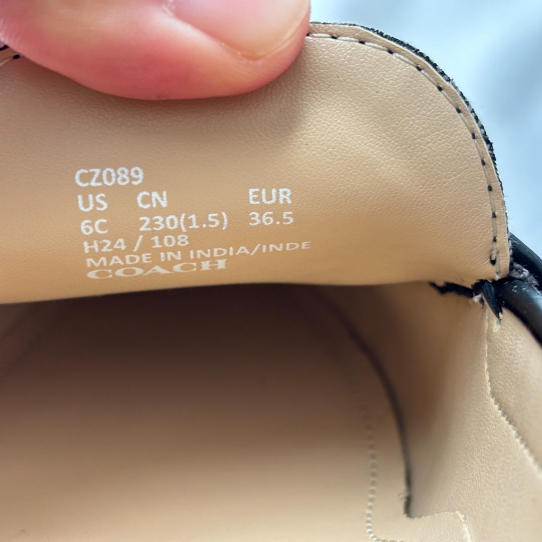 未使用 COACH コーチ シグネチャー ローファー お洒落 ブラック 23cm