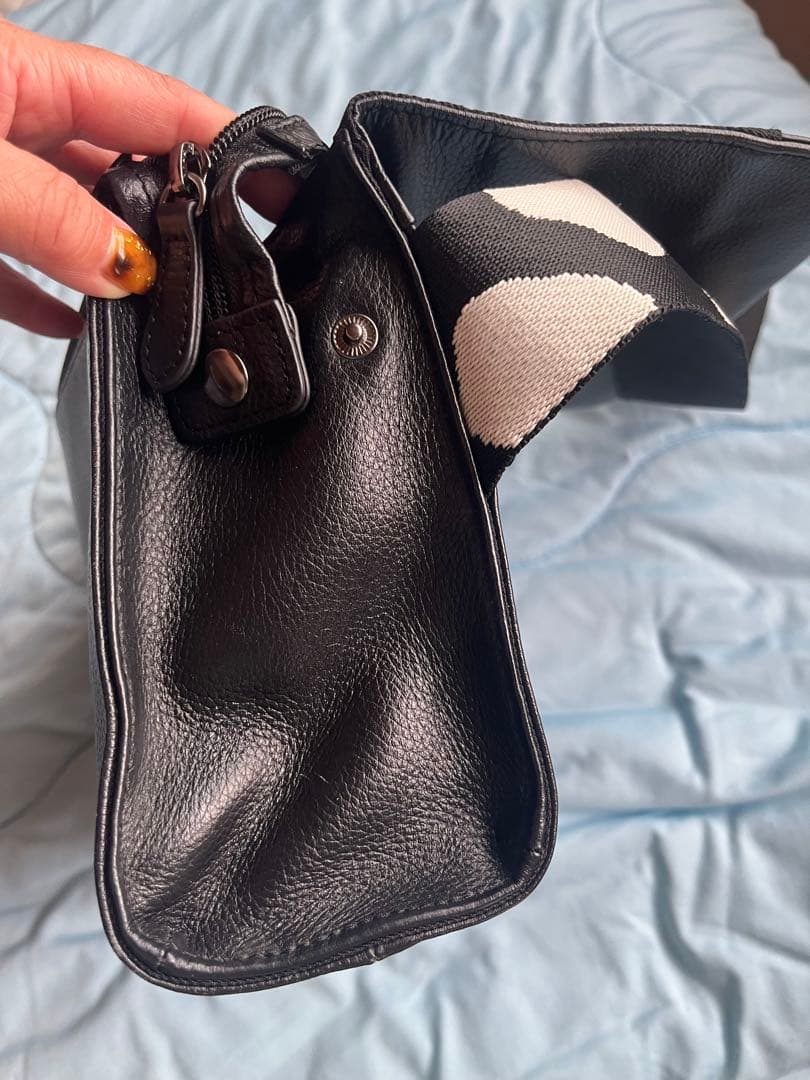 イアパピヨネ　ボディバック　ワイドテープ　ダルメシアン良品