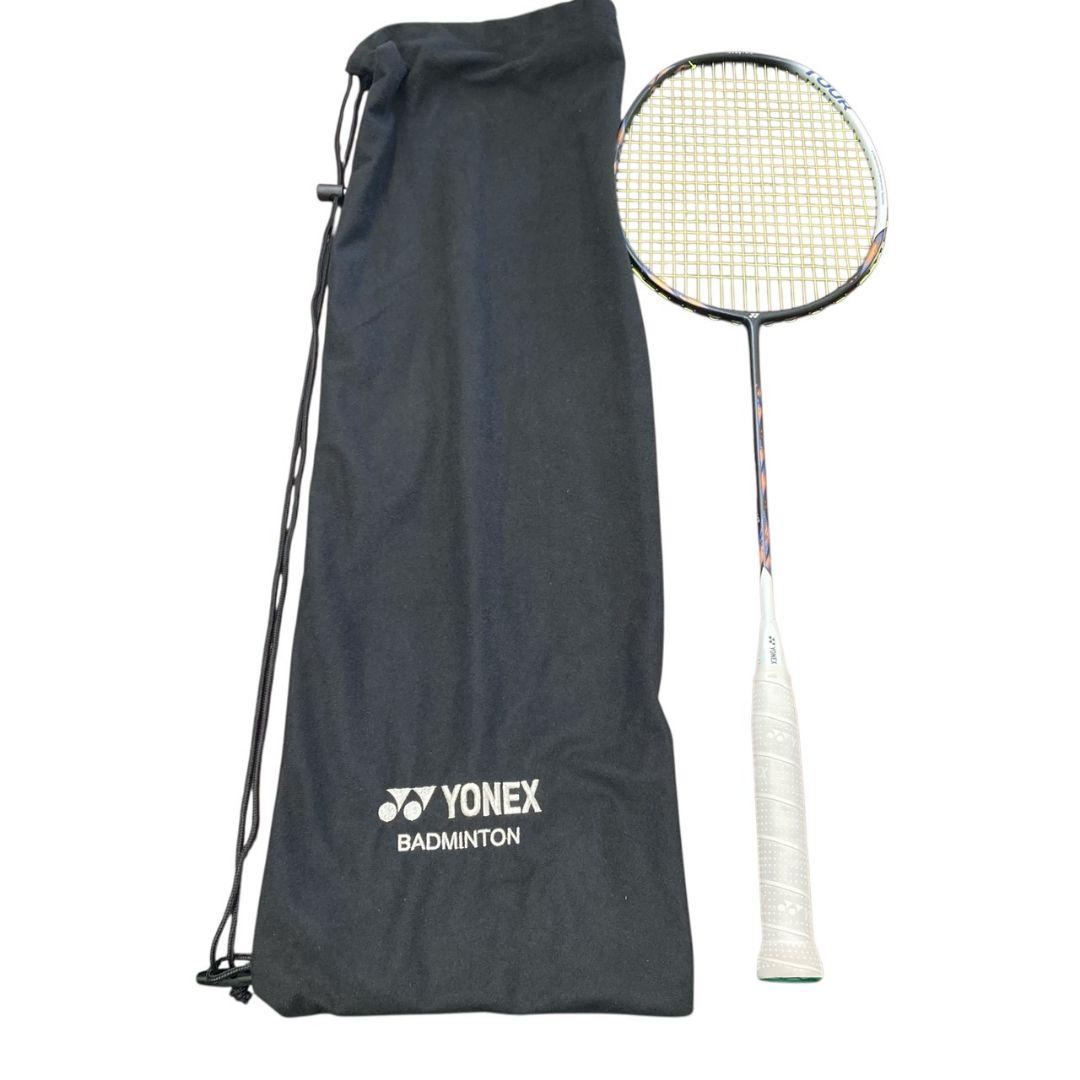 悠*ん様 O21521 バドミントンラケット ASTROX 77 TOUR