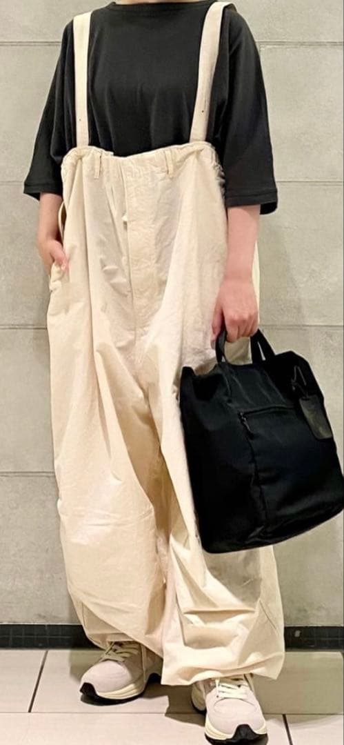 サスペンダーパンツ