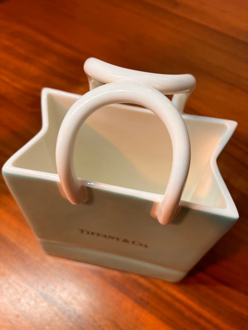 Tiffany & Co. ショッピングバッグ型花器
