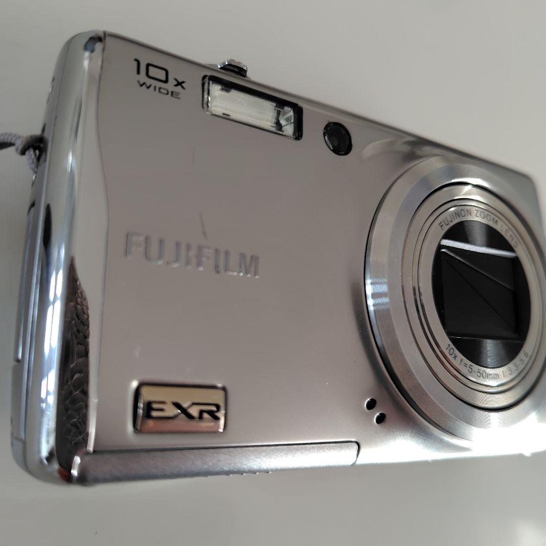 デジカメ　デジタルカメラ　FINEPIX F70EXR FUJIFILM