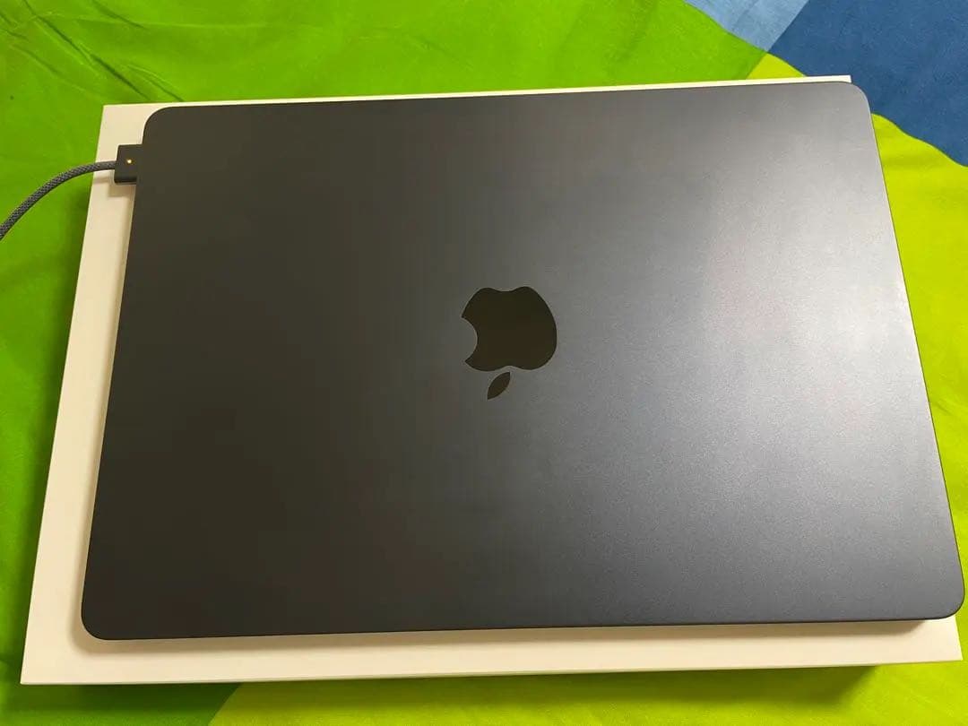 Macbook Air ミッドナイトM2チップ　2022年モデル