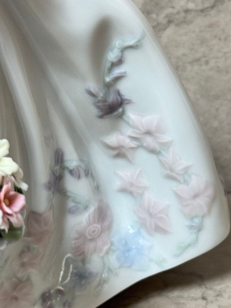 現行品 リヤドロ フィギュリン フラワーガーデン 少女