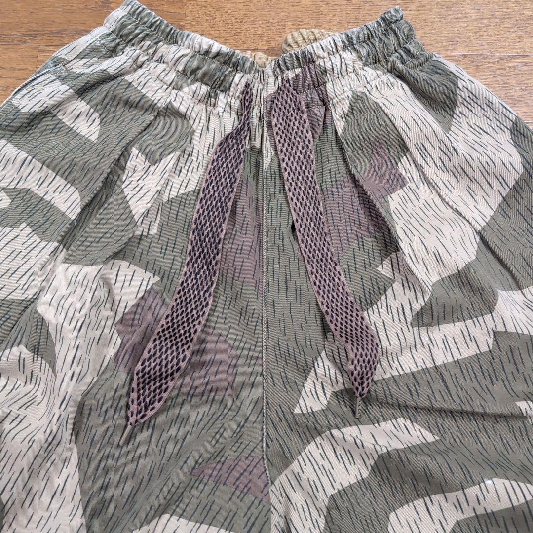 迷彩柄ワイドパンツ