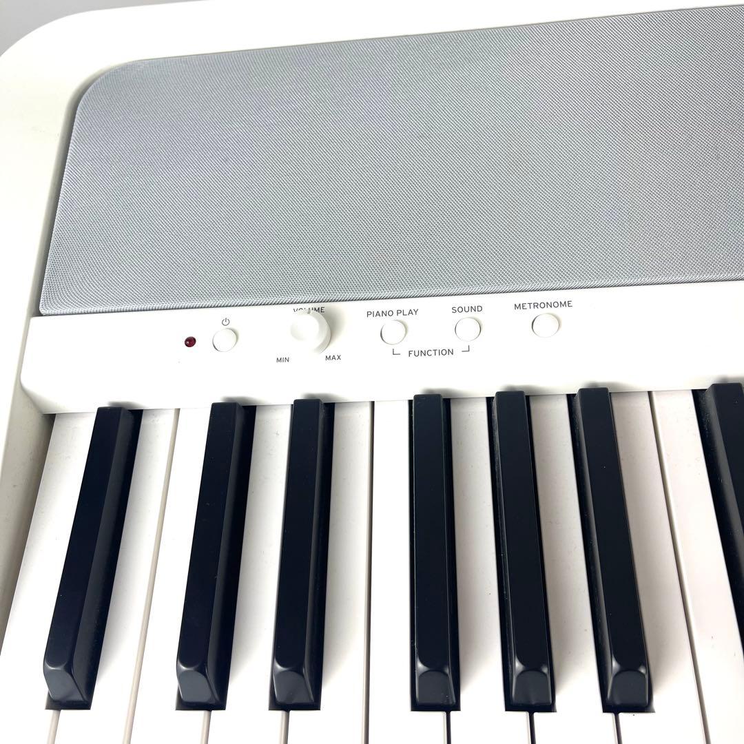 KORG B2 88鍵電子ピアノ 白 2021年製 （譜面台・ヘッドホン付）