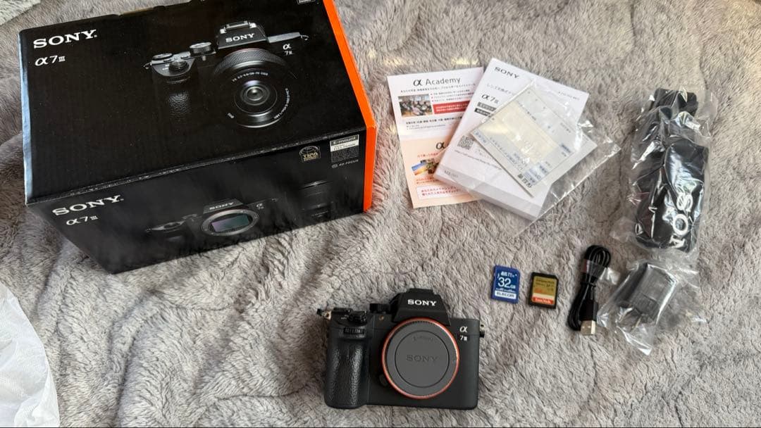 【美品】SONY α7 III ミラーレスカメラ