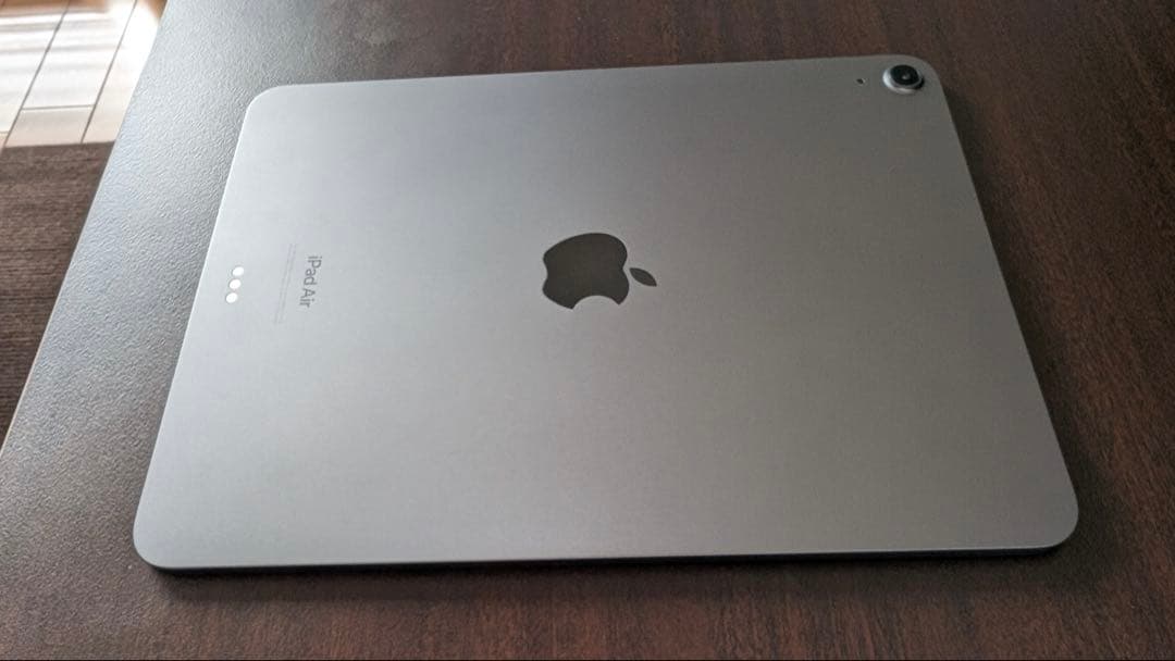 Apple iPad Air M1第五世代 64GB スペースグレイ カバー付き