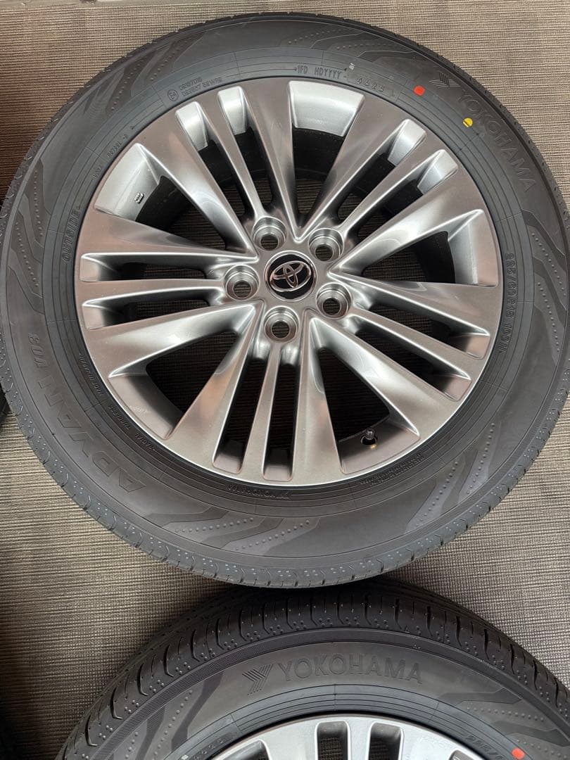 アルファード　40系純正　タイヤホイールセット18インチ４本　新車外し　送料込み