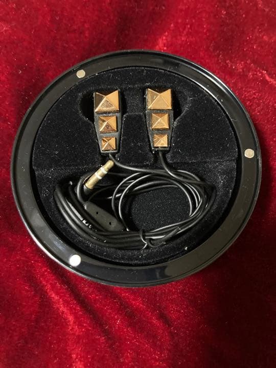 the GazettE 戒くんデザインイヤホン