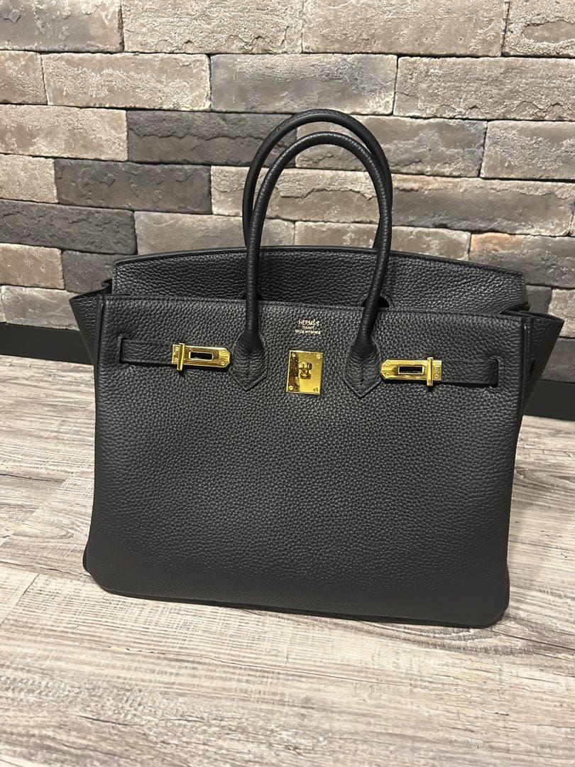 ブラックレザートートバッグ ゴールド金具付き