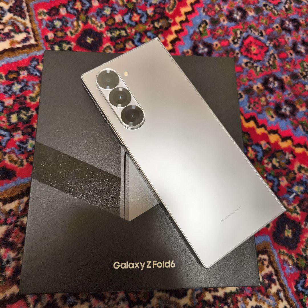 Galaxy Z Fold6 シルバー(512GB)